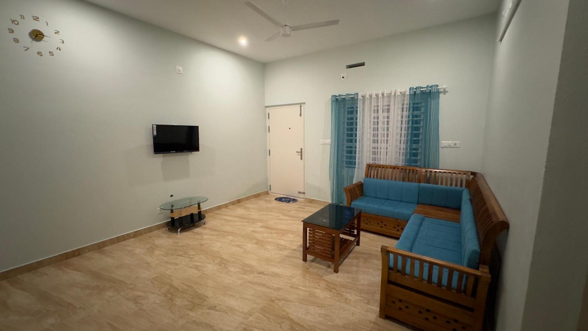 The Karlyle Homestay Vaduvanchal Exterior photo